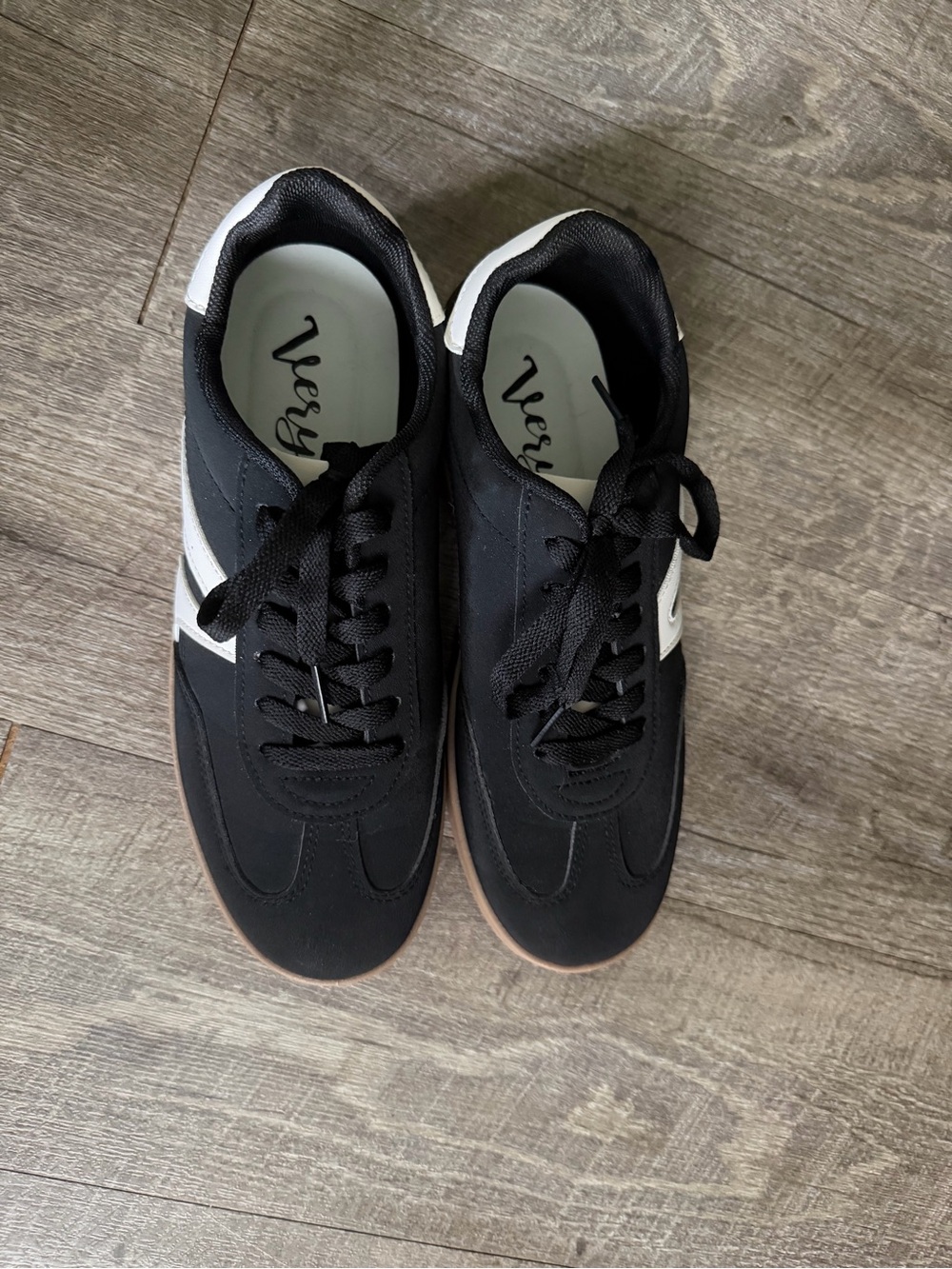 NWOT Black and White Women’s Retro Sneakers